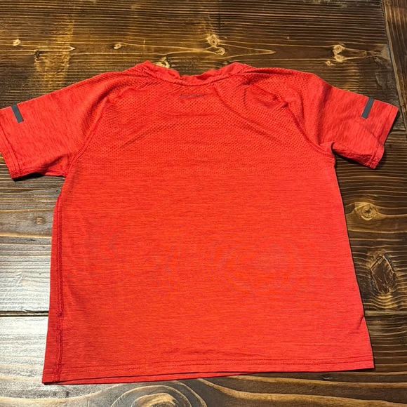 Russell Athletic Dri-Power 360 Red Short Sleeve Shirt - Picture 4 of 4